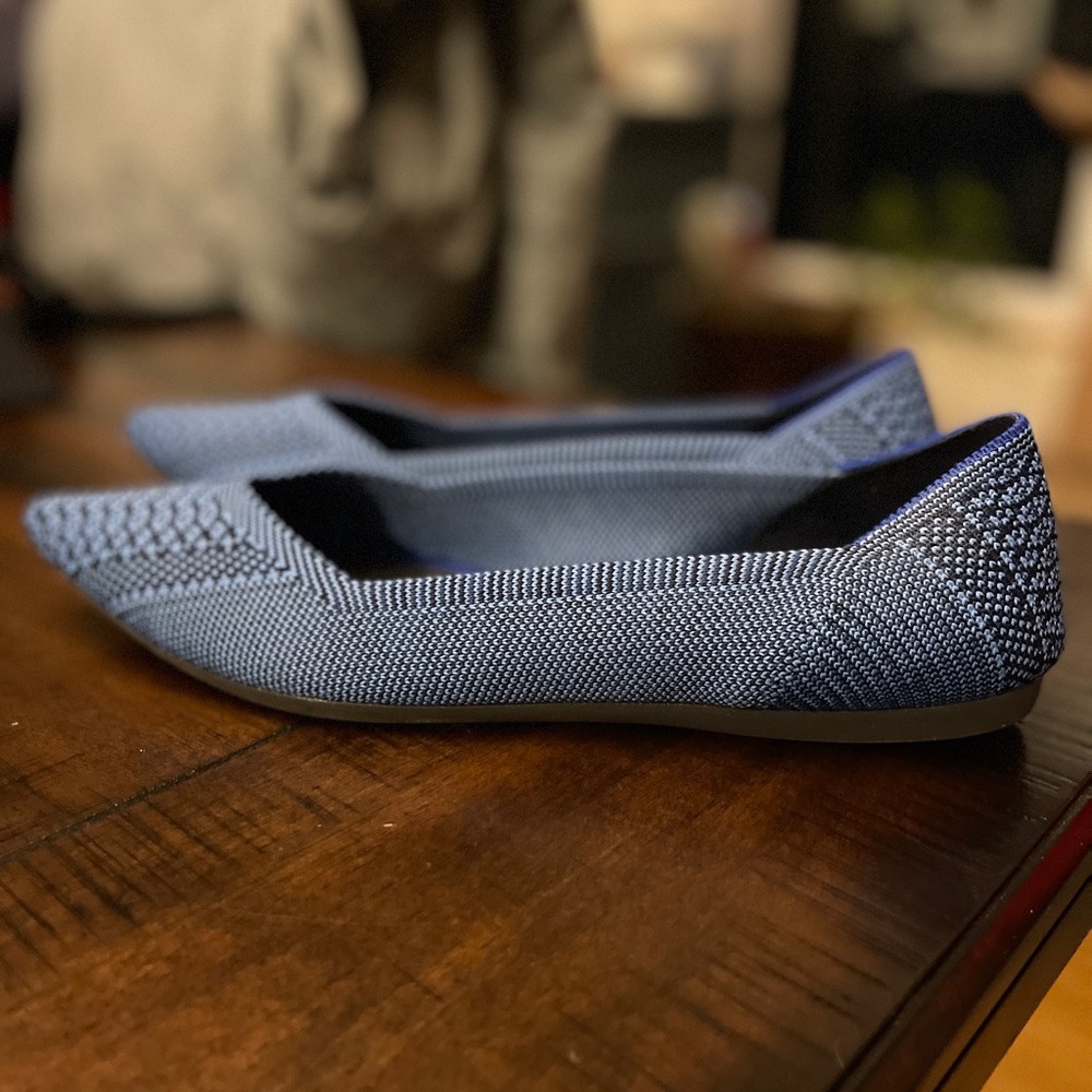 ROTHY’S Lapis Python Point, size 9.5 - Picture 4 of 8